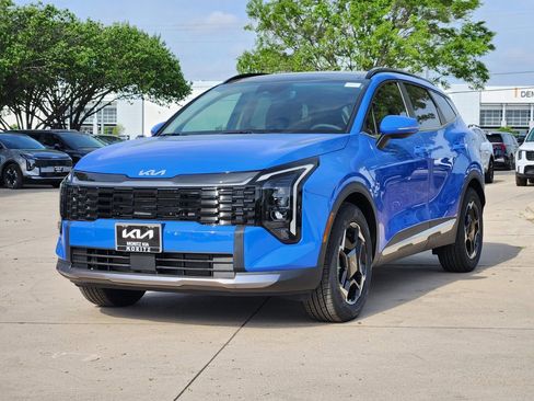 New 2026 Kia Sportage EX FWD image 2