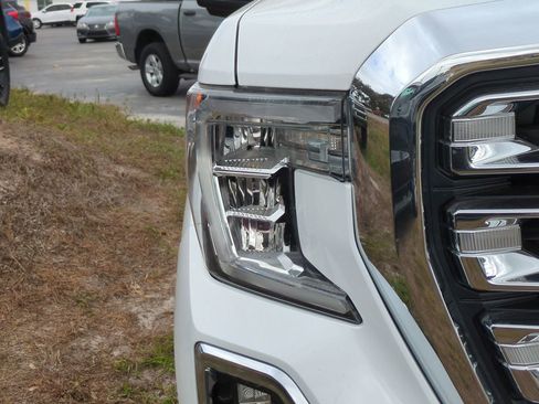 Used 2020 GMC Sierra 1500 SLT w/ SLT Premium Package image 8