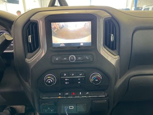 Used 2021 Chevrolet Silverado 1500 Custom w/ Safety Confidence Package AWD/4WD image 8