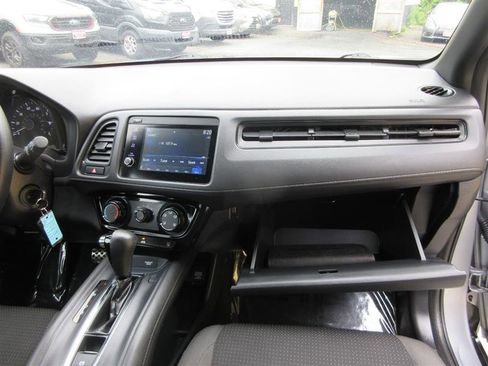 Used 2019 Honda HR-V Sport image 28