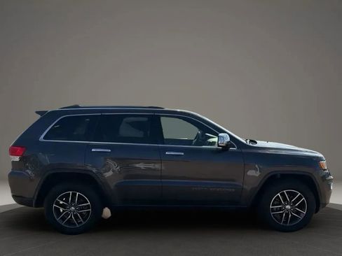 Used 2018 Jeep Grand Cherokee Limited AWD/4WD image 8
