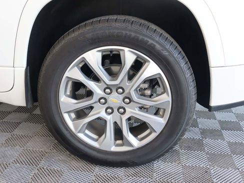 Used 2020 Chevrolet Traverse Premier image 22
