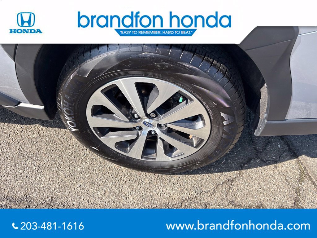 Used 2025 Subaru Outback AWD/4WD image 30