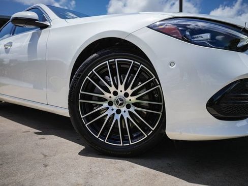 Certified 2025 Mercedes-Benz C 300 4MATIC Sedan image 3