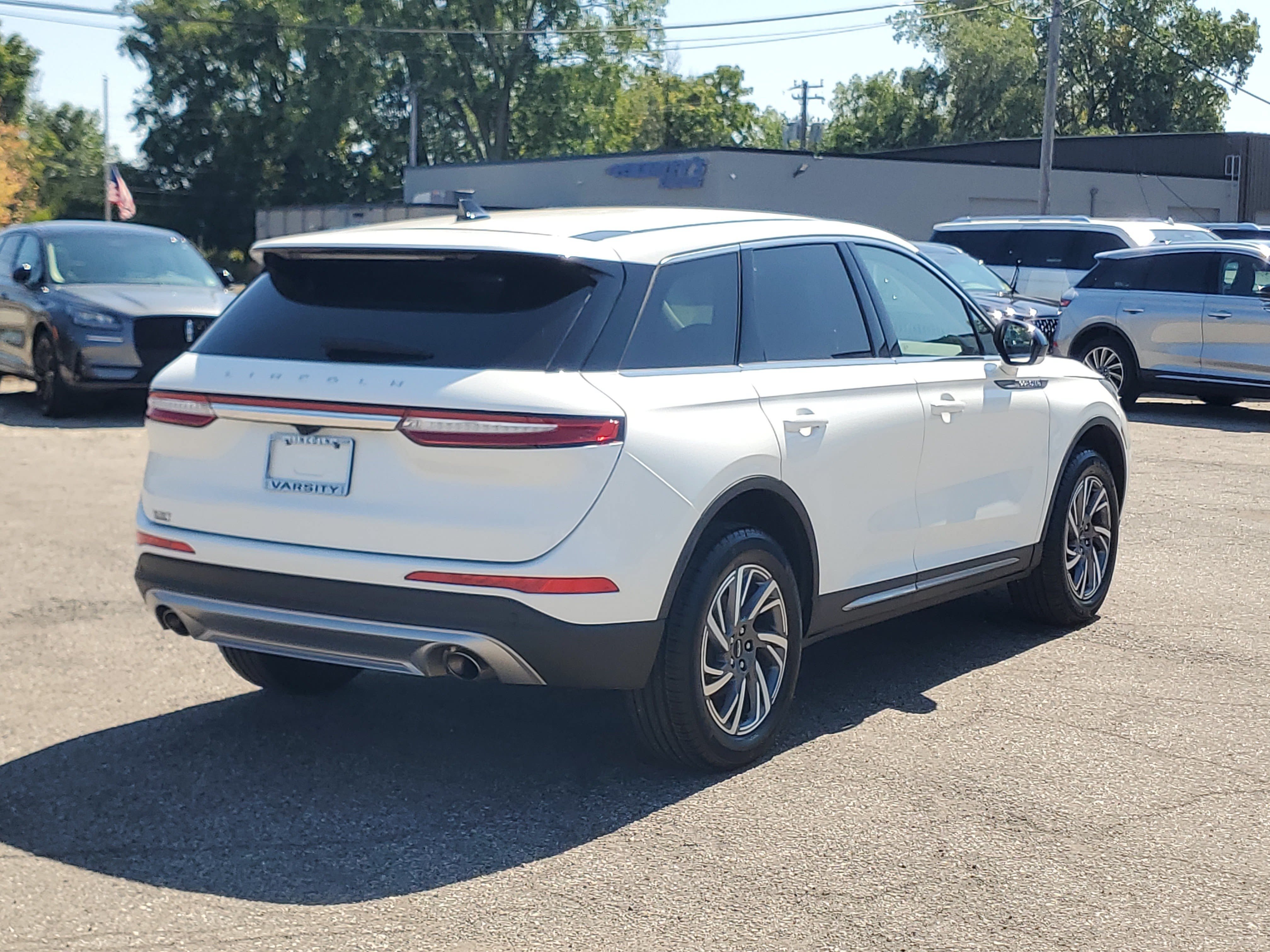 Certified 2024 Lincoln Corsair AWD image 6