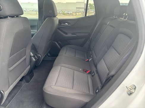 Used 2025 Chevrolet Equinox LT FWD image 24