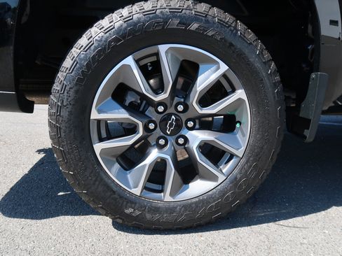 Used 2023 Chevrolet Silverado 1500 RST w/ Z71 Off-Road Package AWD/4WD image 44