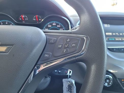 Used 2017 Chevrolet Cruze LT FWD image 14