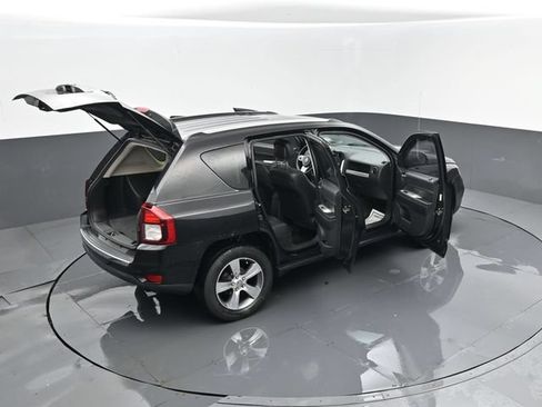 Used 2016 Jeep Compass High Altitude AWD/4WD image 28
