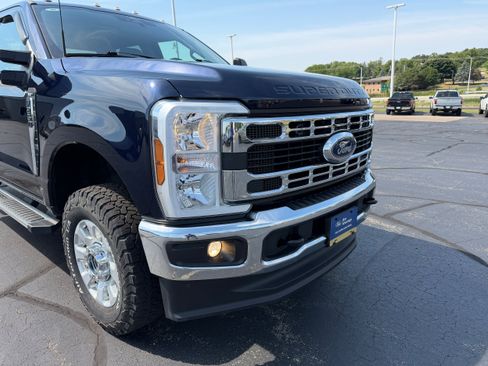 Used 2024 Ford F250 XLT w/ FX4 Off-Road Package AWD/4WD image 42