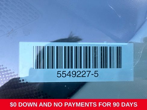 Used 2024 Chrysler Pacifica Limited FWD image 7