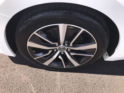 Used 2019 Nissan Maxima 3.5 SL w/ Floor Mat Group FWD image 10