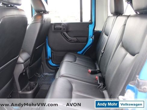 Used 2014 Jeep Wrangler Unlimited Sahara image 26