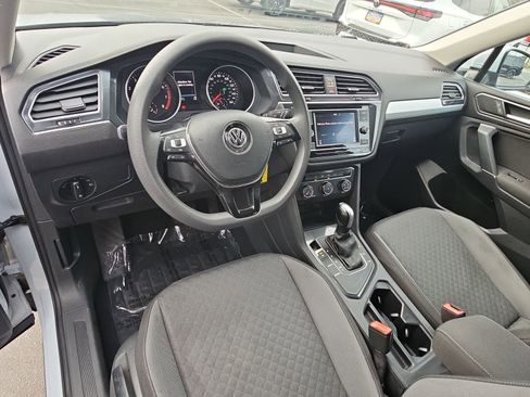 Used 2018 Volkswagen Tiguan S w/ Front Fog Lights Package image 23
