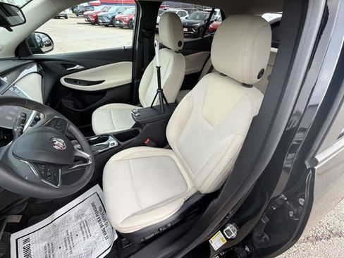 Used 2023 Buick Encore GX Select image 19