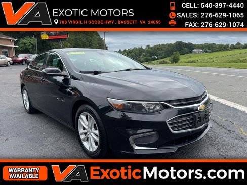 Used 2017 Chevrolet Malibu LT image 1