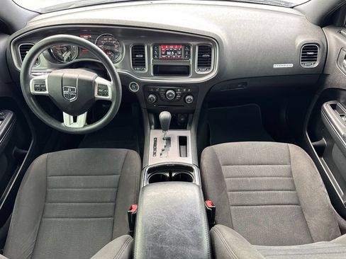 Used 2013 Dodge Charger SE RWD image 21
