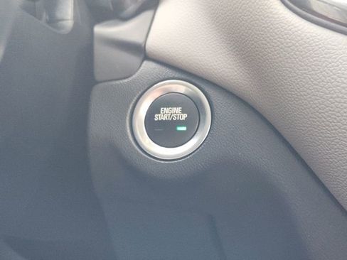 Used 2022 Chevrolet Equinox LT FWD image 8
