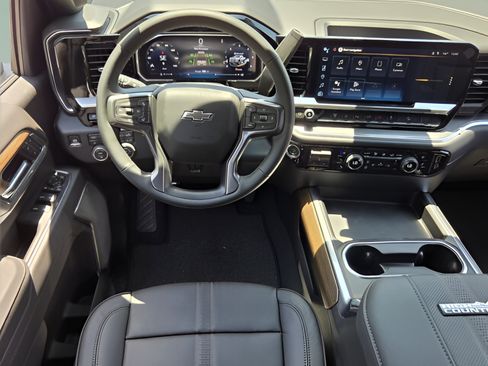 New 2026 Chevrolet Silverado 2500 High Country w/ Midnight Edition AWD/4WD image 11