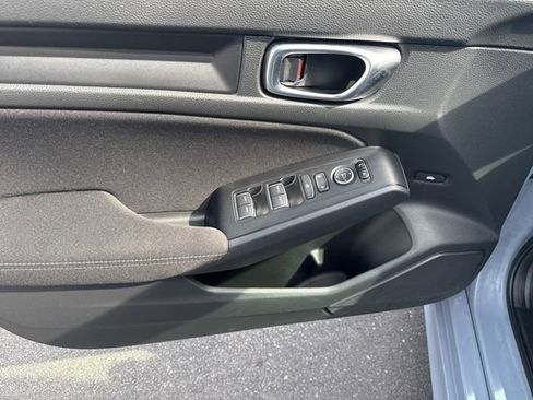 Used 2023 Honda Civic Sport image 9