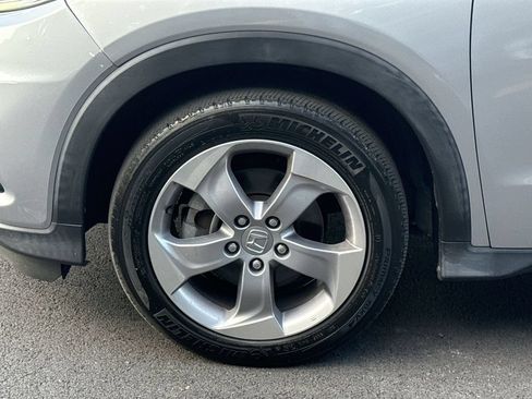 Used 2022 Honda HR-V LX image 18