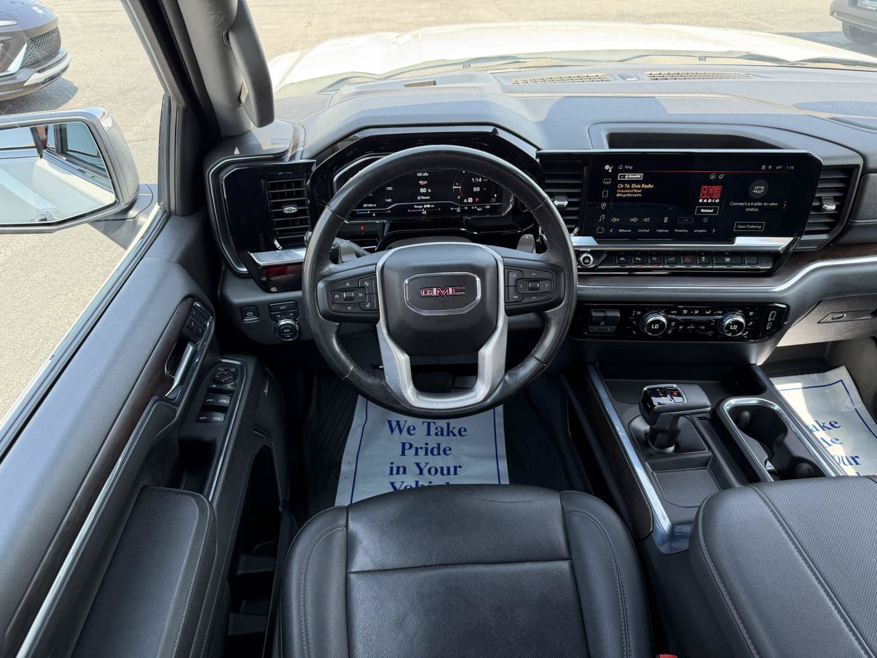 Used 2024 GMC Sierra 1500 SLT w/ SLT Premium Plus Package AWD/4WD image 17
