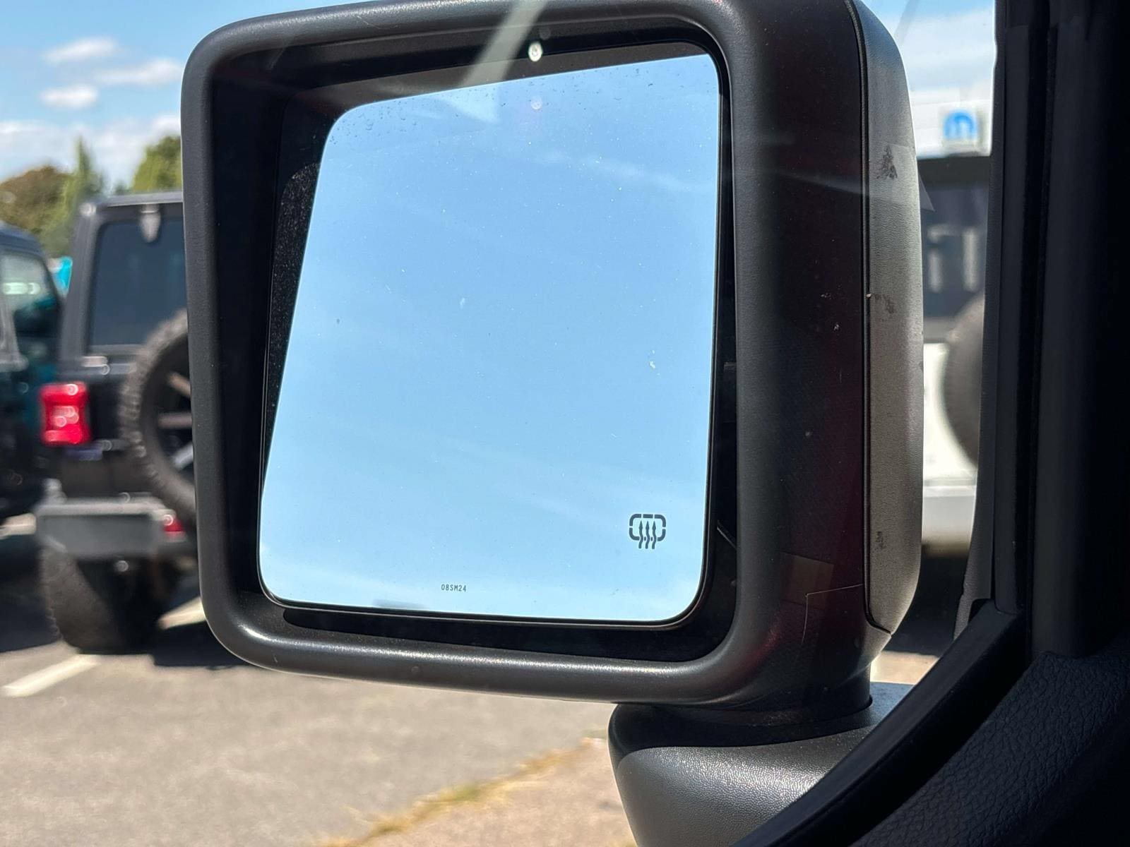 Certified 2025 Jeep Wrangler 4WD S image 29
