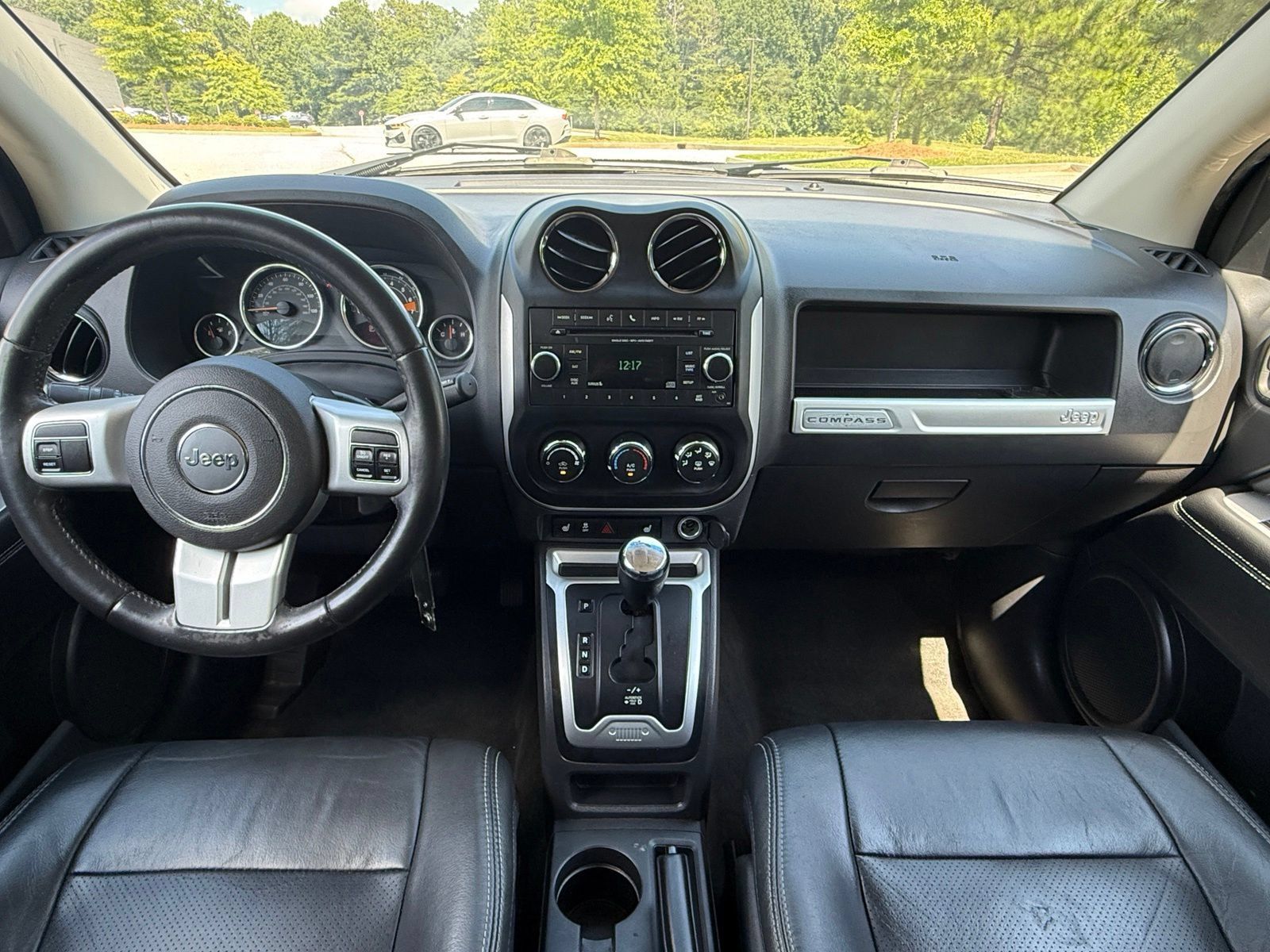 Used 2017 Jeep Compass High Altitude FWD image 23