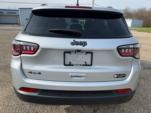 New 2026 Jeep Compass Latitude AWD/4WD image 4