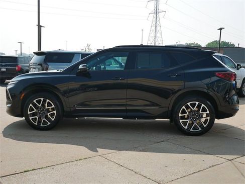 Used 2024 Chevrolet Blazer RS w/ Enhanced Convenience Package image 4