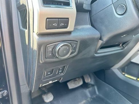 Used 2020 Ford F250 Lariat w/ Lariat Ultimate Package AWD/4WD image 8