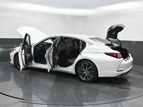 Used 2023 Lexus ES 350 w/ Premium Package FWD image 37