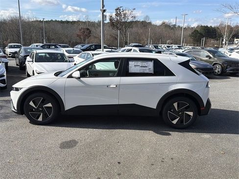 New 2026 Hyundai Ioniq 5 SE image 4