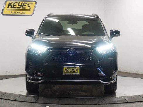 Used 2024 Toyota RAV4 SE image 6