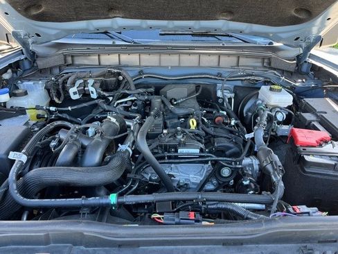 Used 2024 Ford Bronco Big Bend image 5