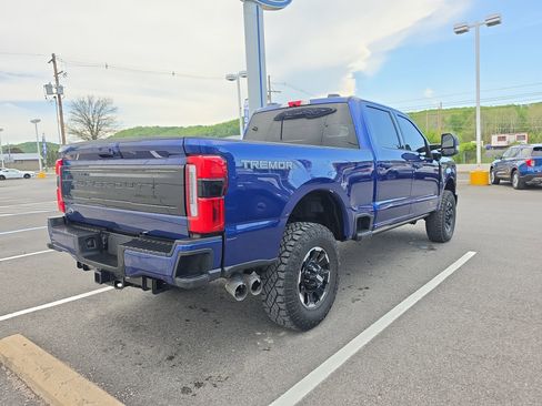 Used 2026 Ford F250 Platinum w/ Tremor Off-Road Package AWD/4WD image 3