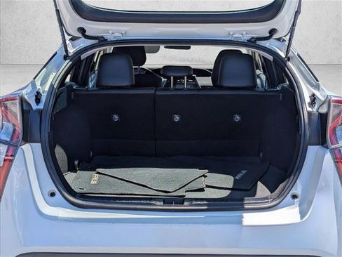 Used 2016 Toyota Prius Three Touring FWD image 6