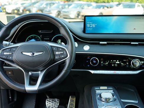 Used 2025 Genesis GV70 3.5T Sport w/ Sport Prestige Package image 22