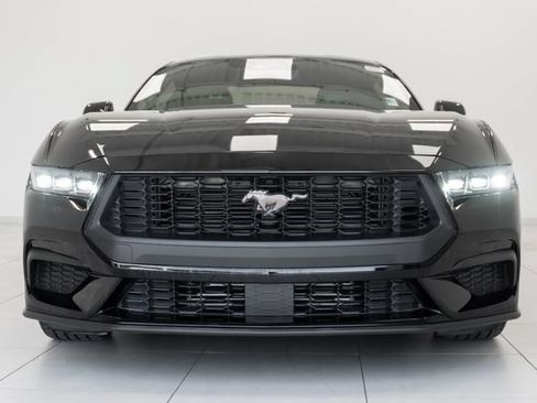 Used 2024 Ford Mustang Premium RWD image 7