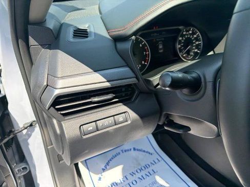 Certified 2025 Nissan Altima 2.5 SR FWD image 16