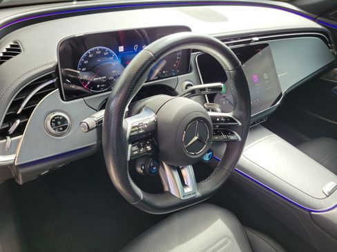 Used 2025 Mercedes-Benz E 53 AMG e 4MATIC Sedan w/ Driver Assistance Package image 24