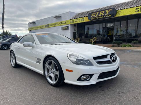 Used 2011 Mercedes-Benz SL 550 image 1