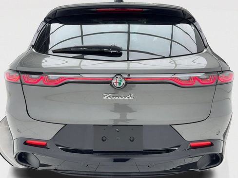 New 2025 Alfa Romeo Tonale w/ Premium Package AWD/4WD image 10