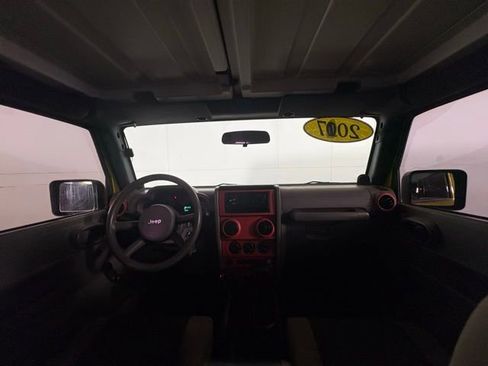 Used 2007 Jeep Wrangler X image 9