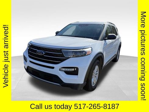 Used 2021 Ford Explorer XLT w/ Equipment Group 202A AWD/4WD image 2