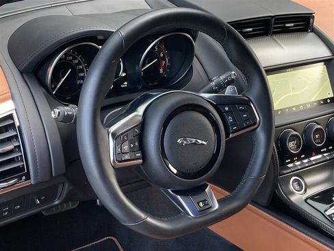 Used 2019 Jaguar F-TYPE R AWD/4WD image 20