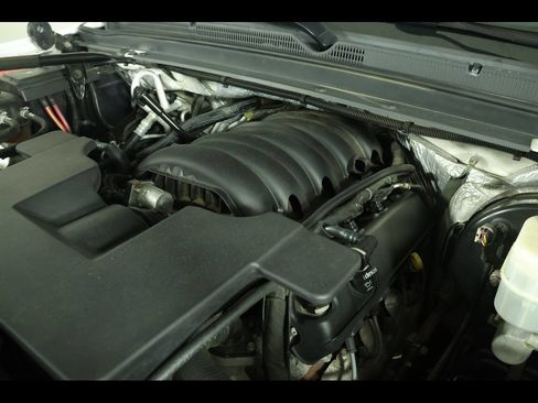Used 2015 Chevrolet Tahoe LT AWD/4WD image 12