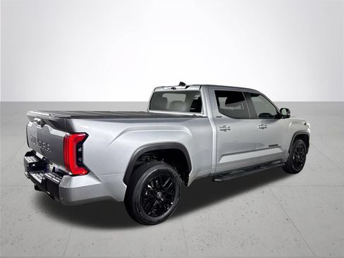 Used 2025 Toyota Tundra Limited AWD/4WD image 6