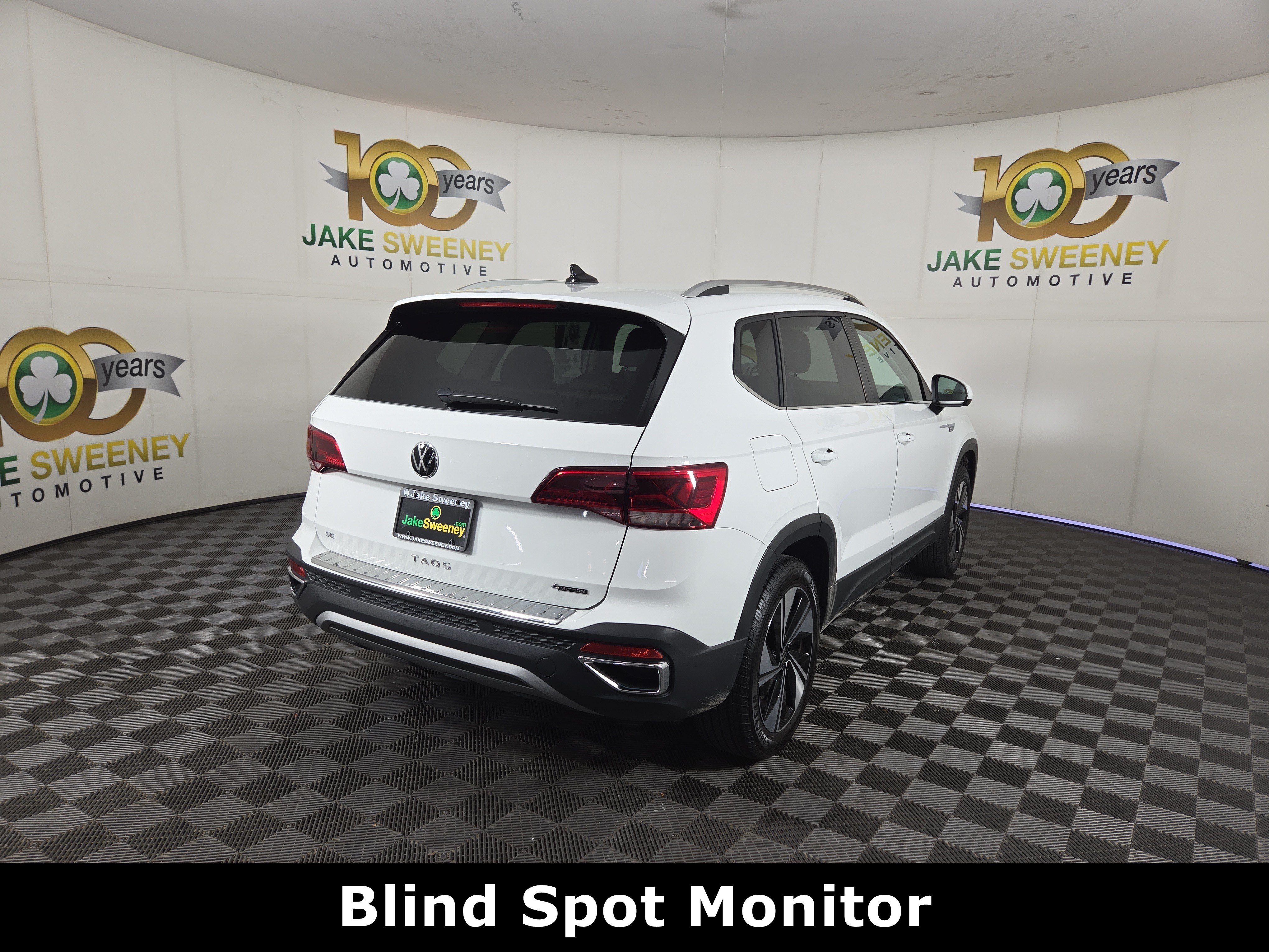 Used 2024 Volkswagen Taos SE AWD/4WD image 9