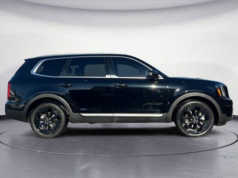 Used 2023 Kia Telluride S image 7